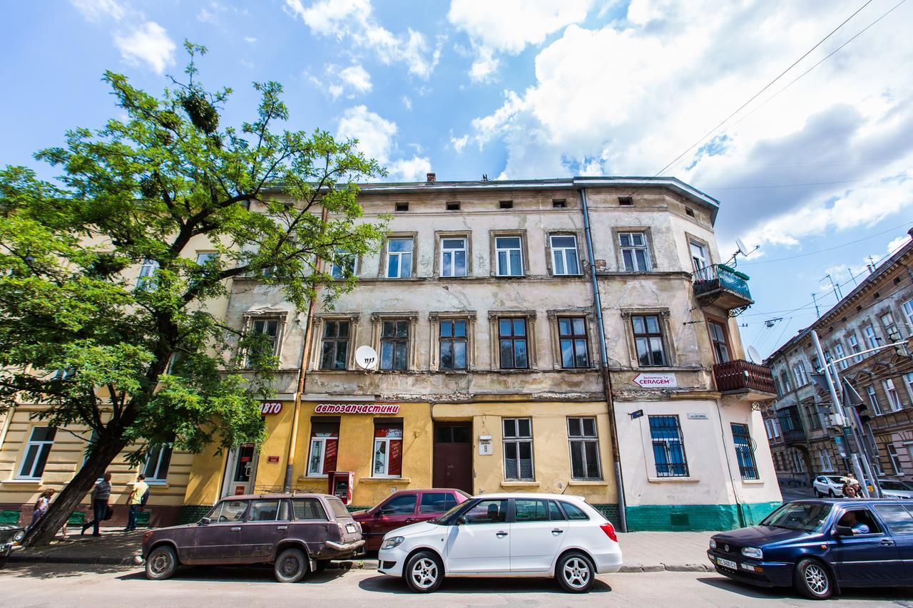 1 Bedroom Apartment Near Elizabeth'S The Cathedral Lvov Exteriér fotografie