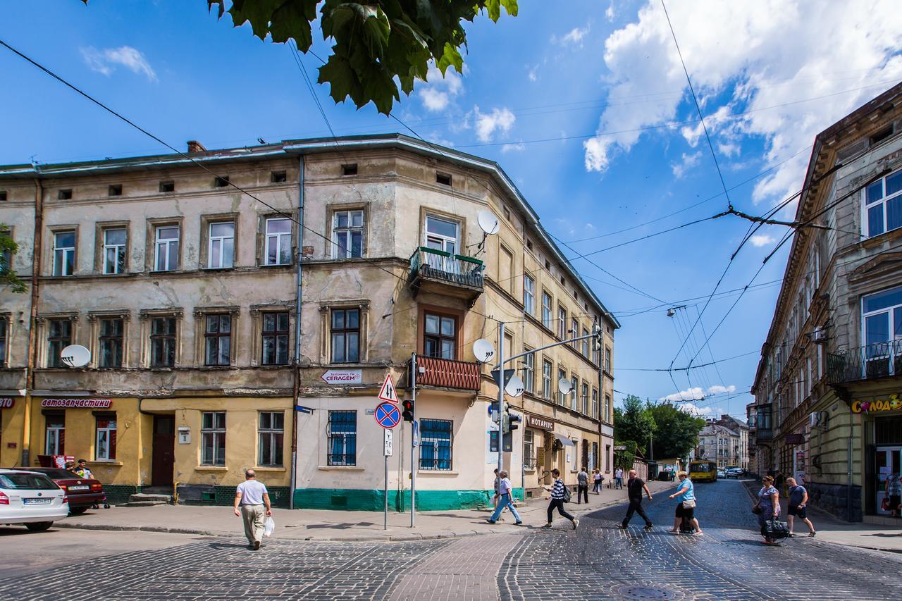 1 Bedroom Apartment Near Elizabeth'S The Cathedral Lvov Exteriér fotografie