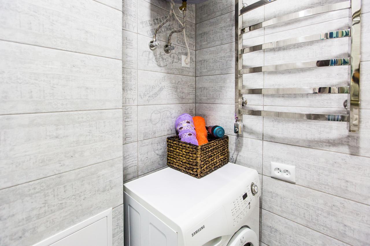 1 Bedroom Apartment Near Elizabeth'S The Cathedral Lvov Exteriér fotografie